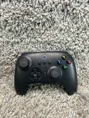 8BitDo Ultimate 2.4G Wireless Controller with USB Adapter - Black